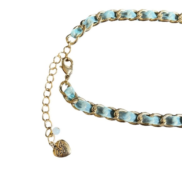 Betsey Johnson Gold Tone Crystal & Flower Sugar Skull Pendant Necklace - Picture 6 of 10